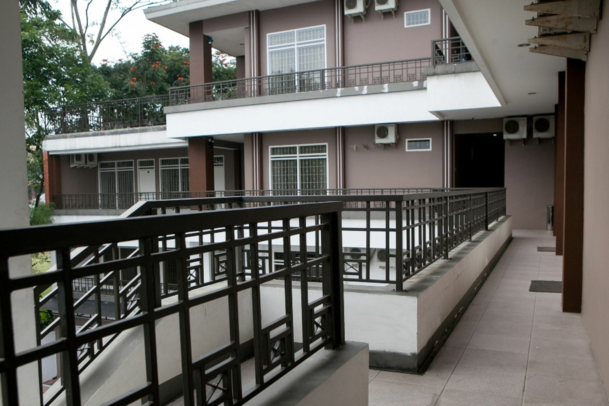 Reddoorz Plus Near Sukajadi 2 Bandung Dış mekan fotoğraf