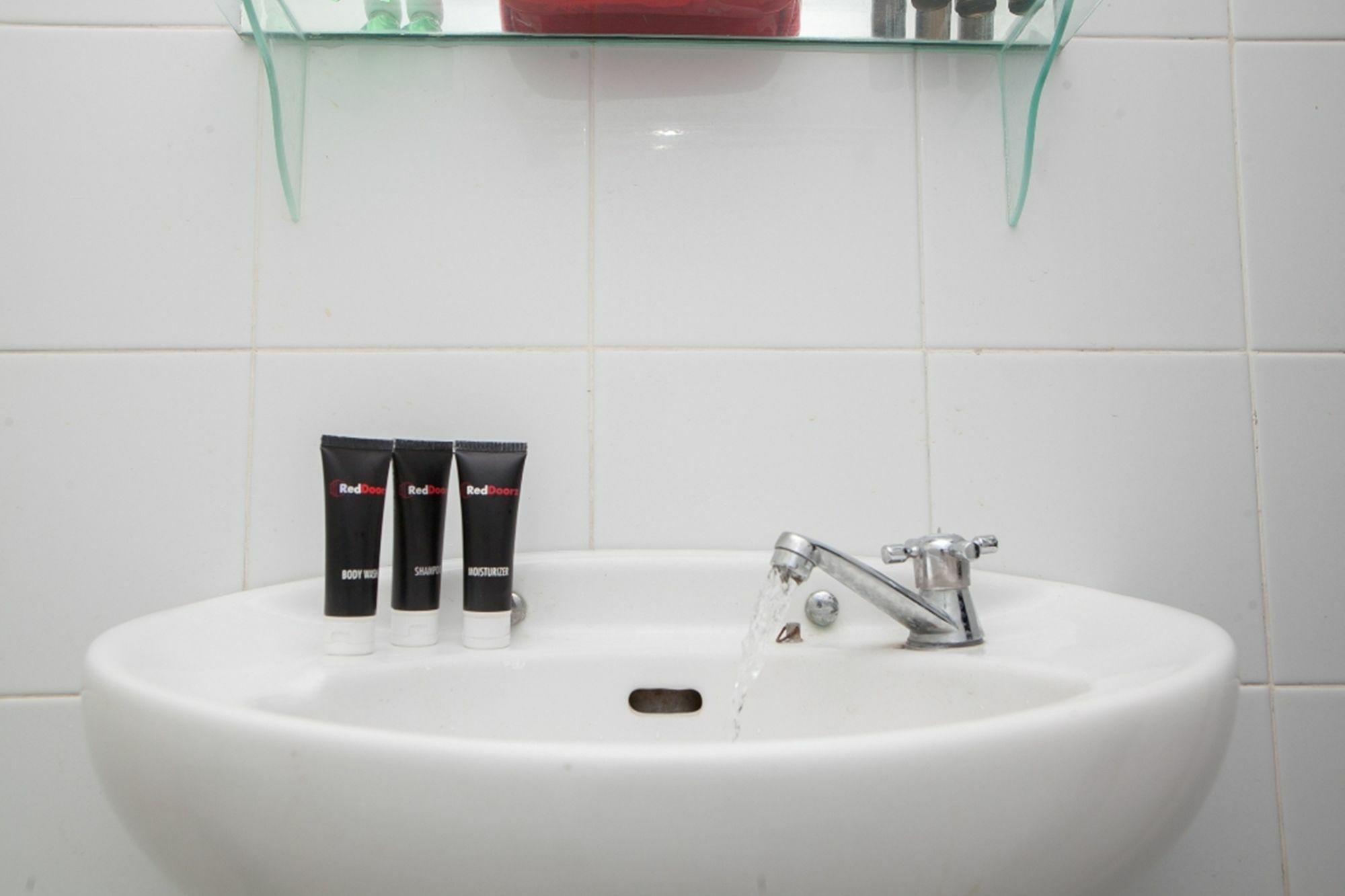 Reddoorz Plus Near Sukajadi 2 Bandung Dış mekan fotoğraf