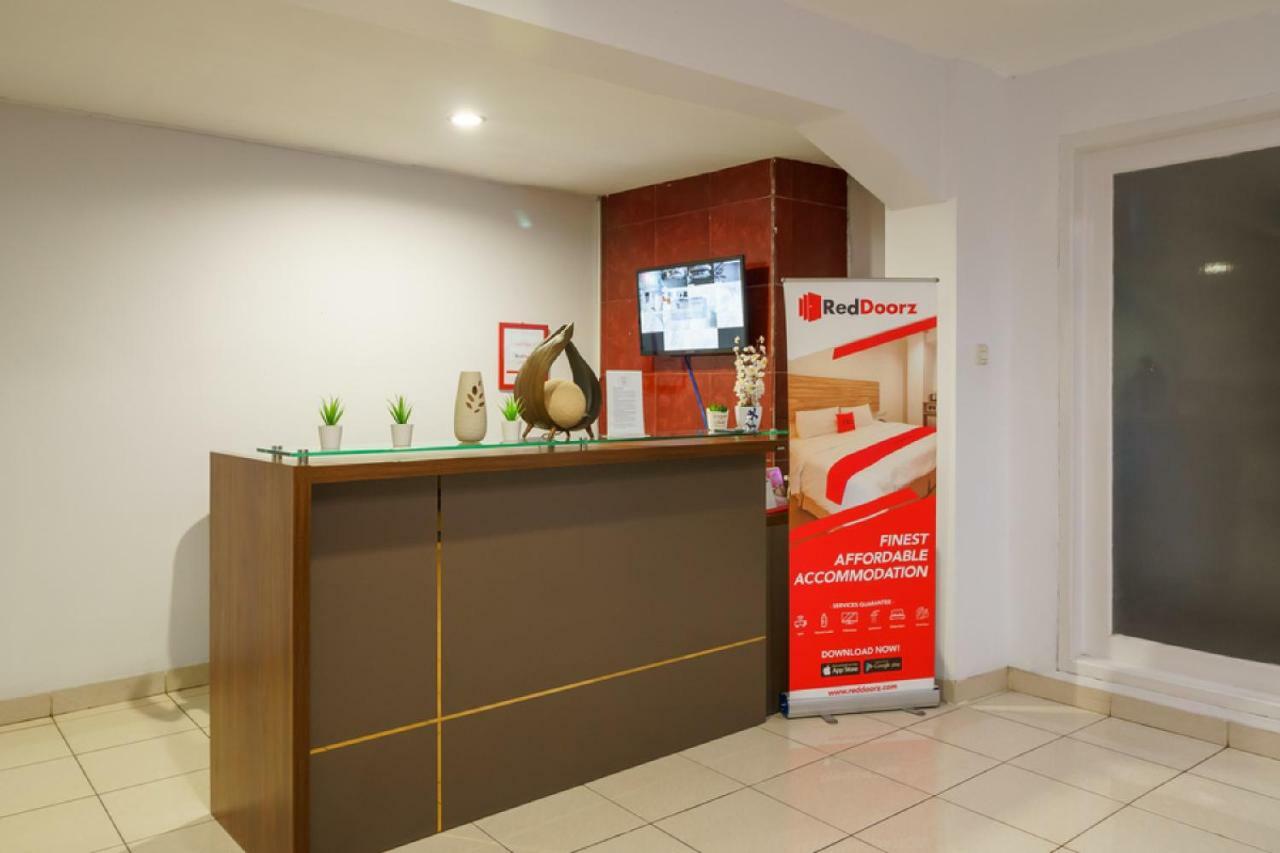 Reddoorz Plus Near Sukajadi 2 Bandung Dış mekan fotoğraf